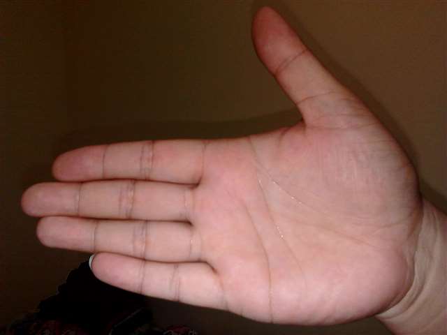 拍男生的蛋蛋他为什么发脾气 男人的蛋蛋大小和年龄