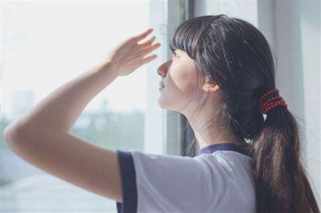 夜深人静特别想你的伤感句子 夜深了特别想你的说说