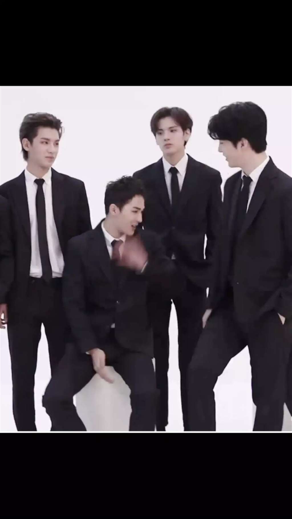 皇权富贵戒尺MONO猫弄八个人一起上黄明昊