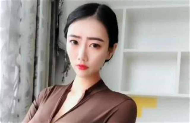 刚结婚随时随地做 做完擦干净又做了一次