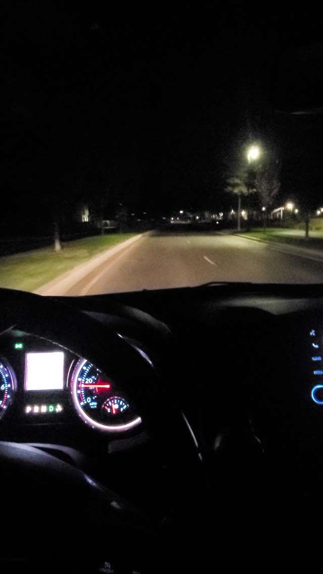 夜晚一个人开车回家的路上_vlog_我的日常vlog_生活记录_日常片段