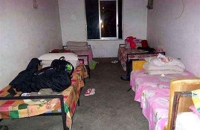 旅店大妈要50元给200百 一天接了8个客人肿了