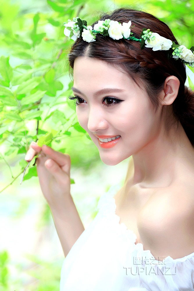 你真是个水做的小东西 他和小姨子们