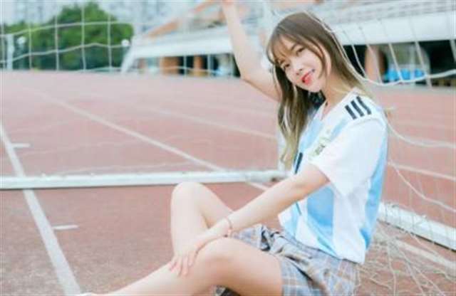 母亲去世后我嫁给了自己父亲 一回娘家就和爸爸