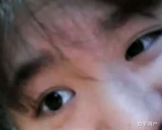 女孩子和女孩子接吻是不是甜甜的 女孩子馋女孩子的身体