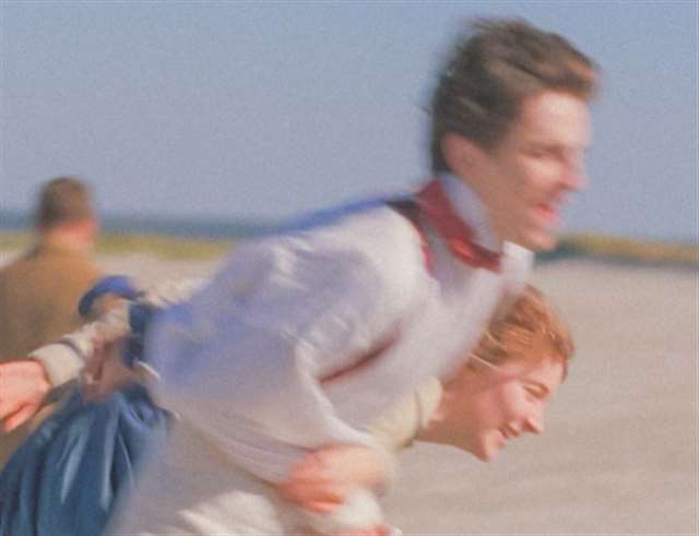 抖音最火秀恩爱句子 浪漫而不烂俗的高级文案