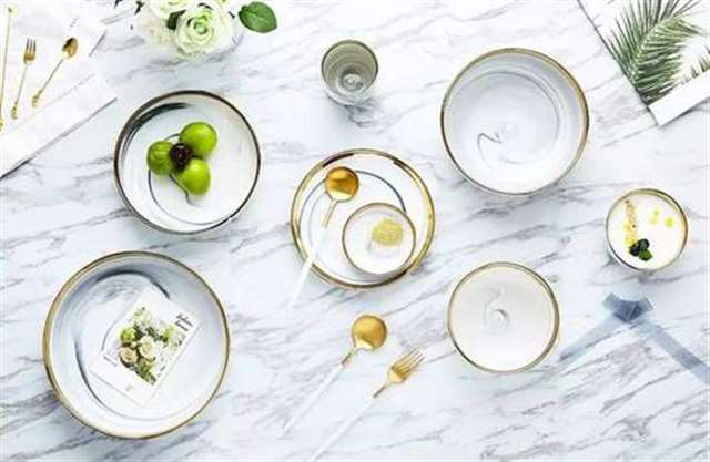 漂亮的餐具会带来好心情说说 形容漂亮餐具的说说