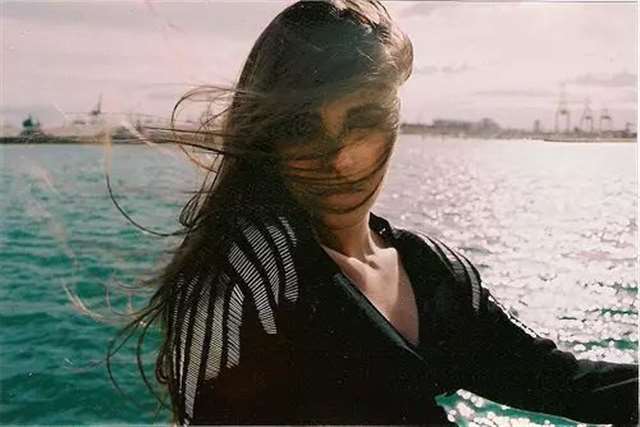 伤感一个人图片大全