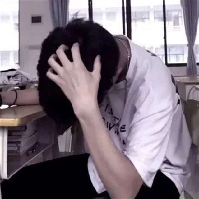 微信男生&女生背影头像:一个伤感,一个唯美