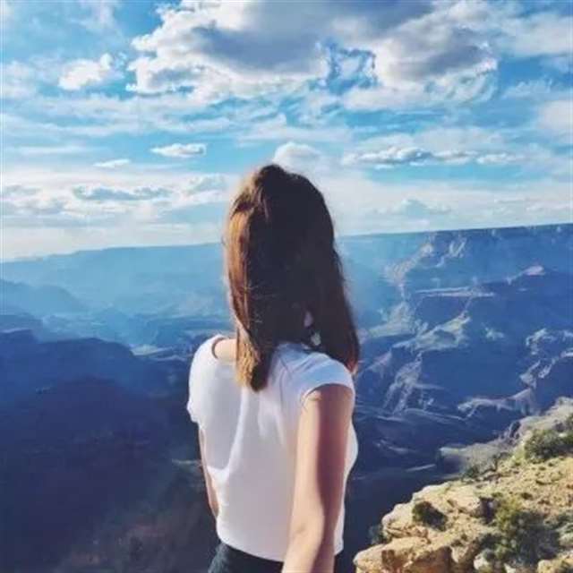 微信男生&女生背影头像:一个伤感,一个唯美