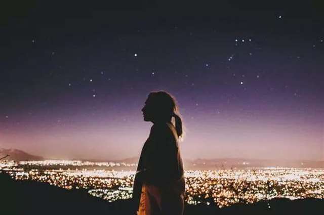 我累了的伤感说说,朋友圈句子配图!