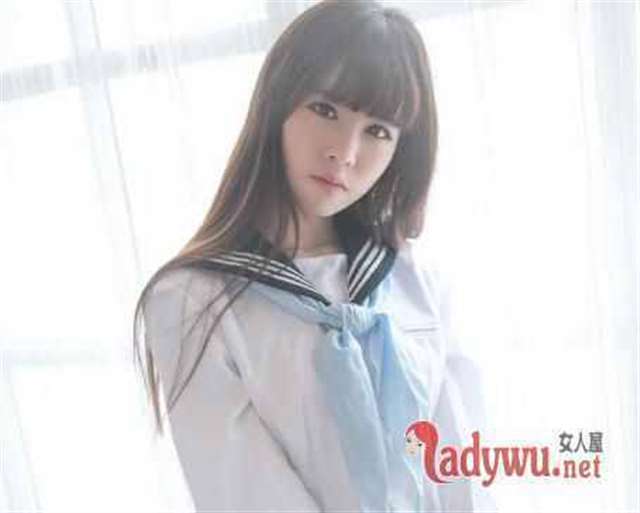 王总别在卫生间吗 董事长不要