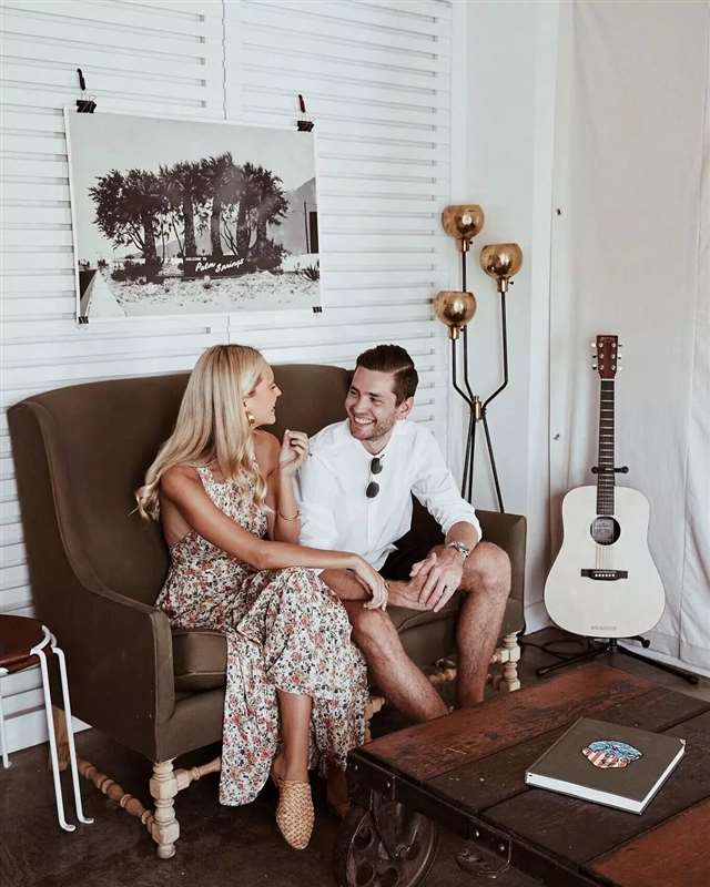 为 什 么 女 孩 爱 去 艺 术 系 男 生 家 里 约 会 ?