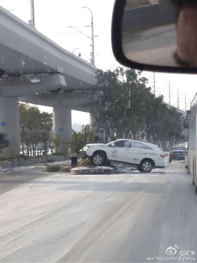雪天,我悄悄地出轨了  图集