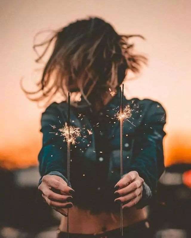 宁愿受尽煎熬的伤感说说,令人心痛到心碎,虐哭了