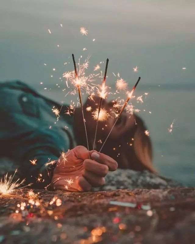 宁愿受尽煎熬的伤感说说,令人心痛到心碎,虐哭了