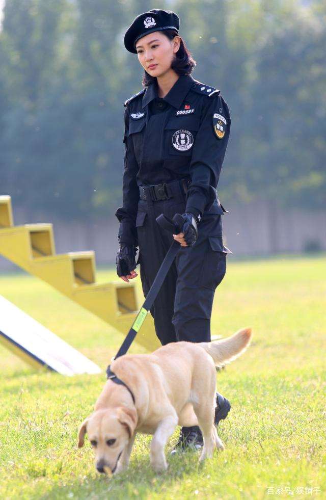 警花与警犬第二部 警花与警犬黄梦莹