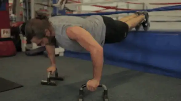 男人是怎么发现老婆出轨的?!