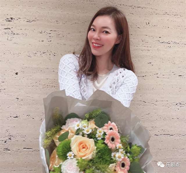 被闺蜜背叛很痛心!