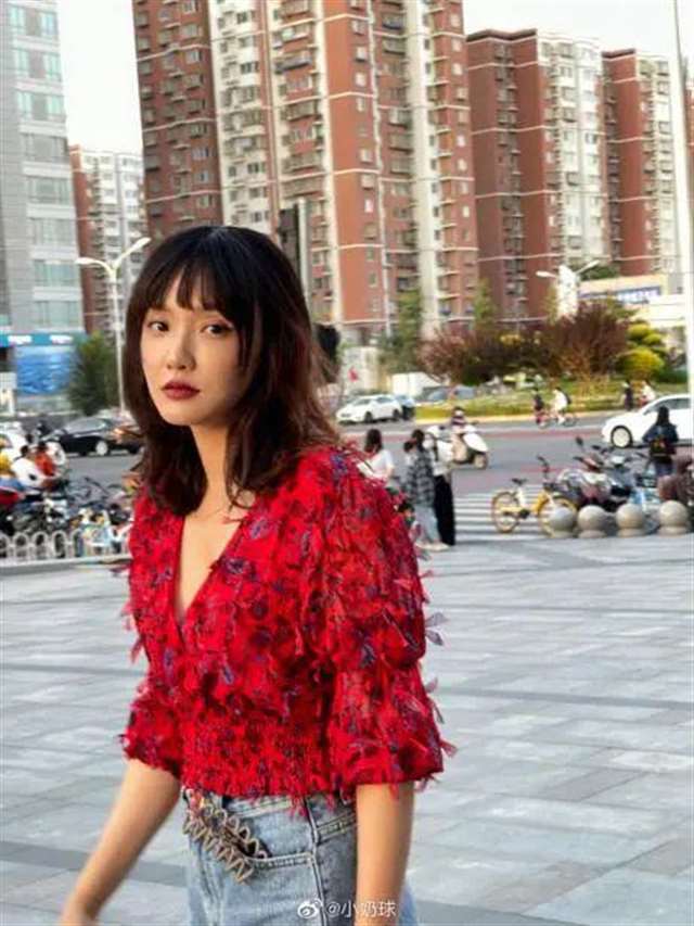 被几个人带了一个无人的地方 被客人玩得走不了路的经过