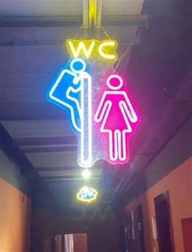 被几个人带了一个无人的地方 被客人玩得走不了路的经过