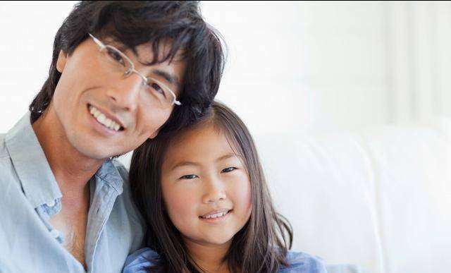 老婆出轨小10岁的男同事,不离婚可以,我也不会放过小三