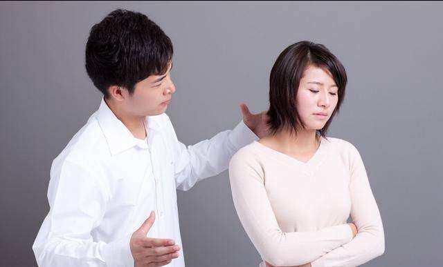 老婆出轨小10岁的男同事,不离婚可以,我也不会放过小三