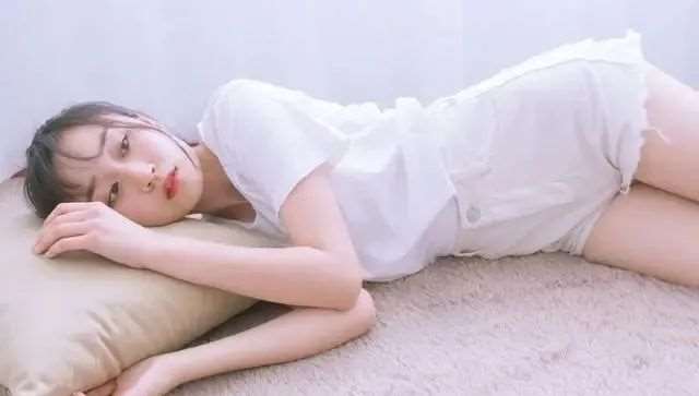 看上去很文静,事实上越文静的女人,往往都是狠角色