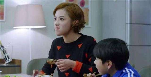 儿子带五个同学 儿子大学同学来家里来吃饭