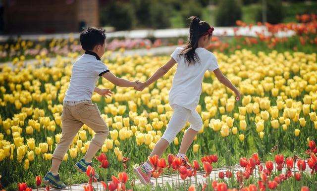 独自带两个孩子的单亲妈妈 单身妈妈带俩娃租房后续