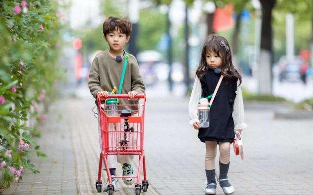 独自带两个孩子的单亲妈妈 单身妈妈带俩娃租房后续