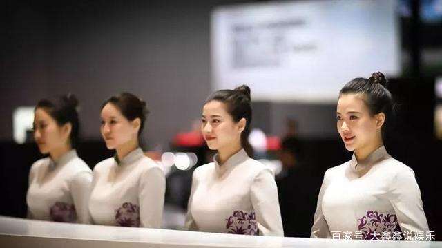 公司老板对前台特别好 前台都是老板的人