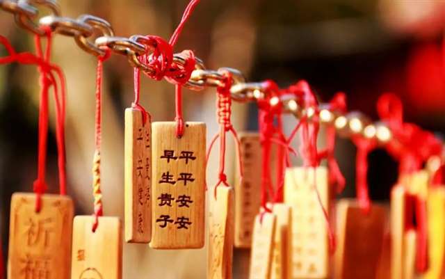 老天让你受苦的时候是在帮你