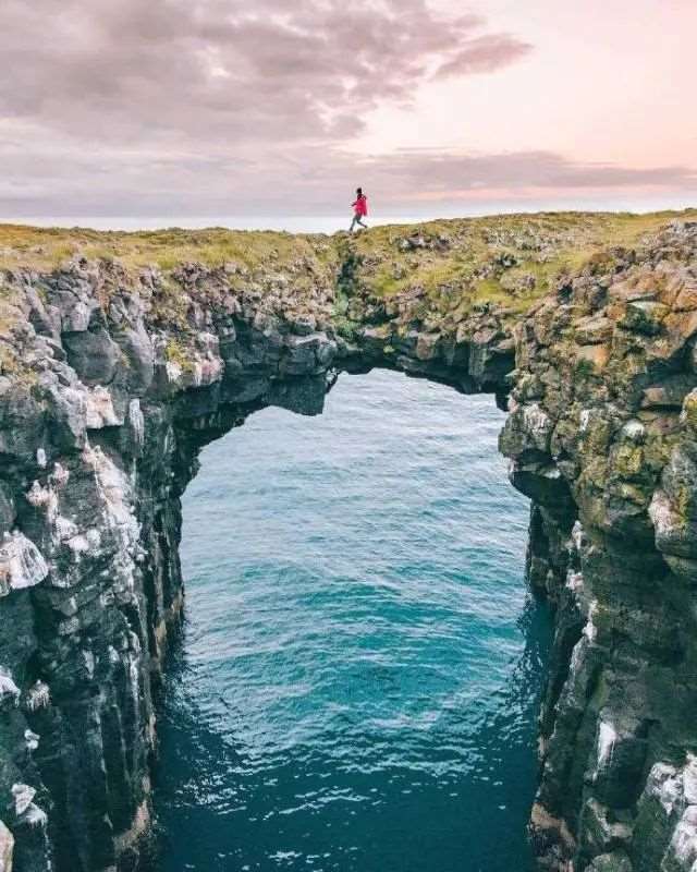 走心坚强的霸气句子,一身傲骨不认输,朋友圈句子说说!