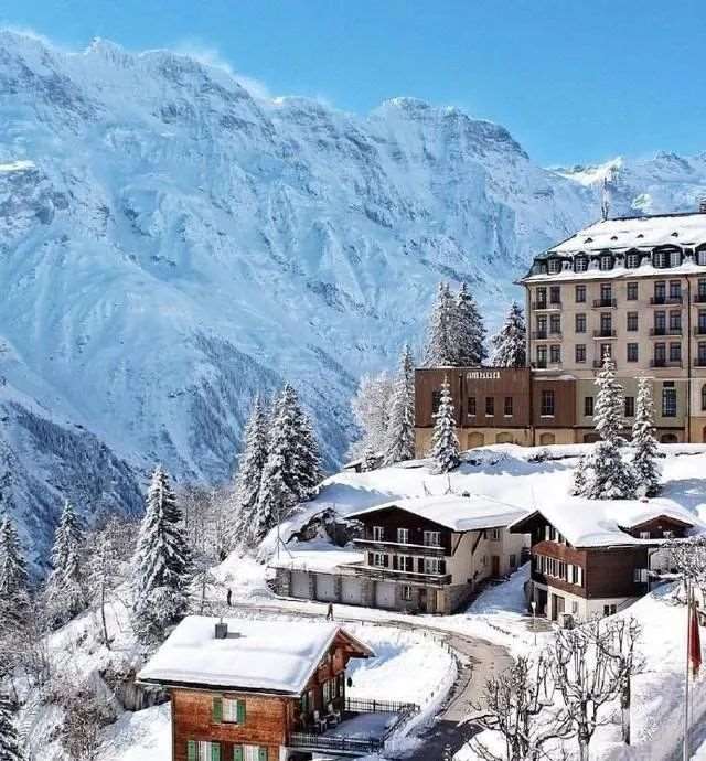 精辟的一句话早安心情语录,满腔热血,一身傲骨不服输!