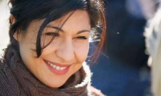 被邻居老头不停的要 忍不住跟邻居老头做了