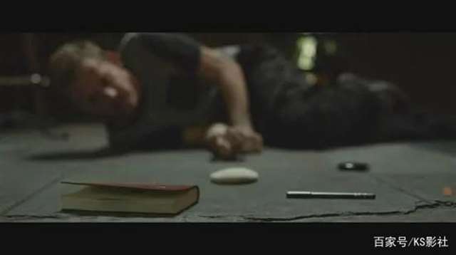 我关在笼子里当狗养的经历 人狗叫配图