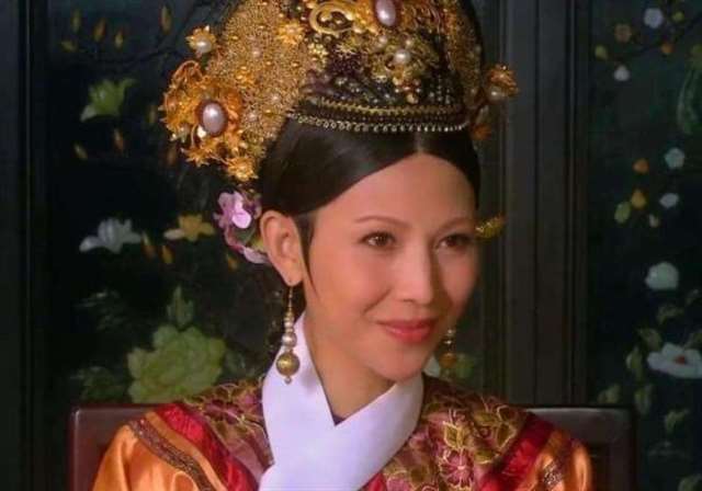  妈妈陪客户喝酒 发现妈妈当别人的小三