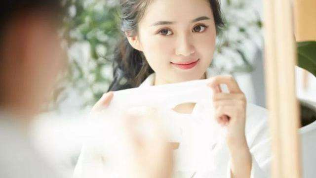 老公最好的哥们向我示爱 老公不在他朋友老是来