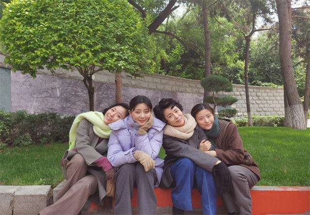 被三个兄弟看到了 有基佬开我裤链