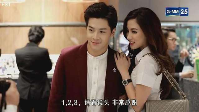  教授不可以无删减版  一个年轻的肉体，可以有多廉价