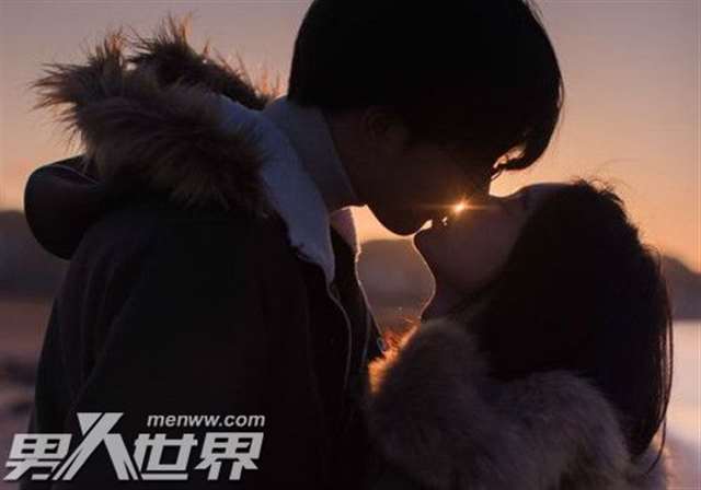  男友咬我小兔子的感觉 男人一到晚上就说想你