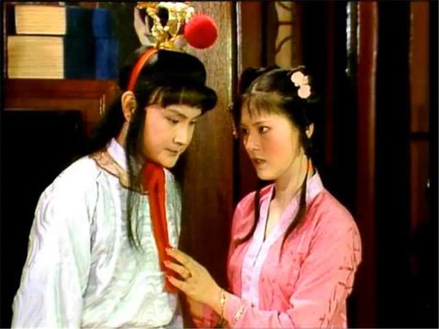 《红楼梦》袭人的一个梦和三个要求