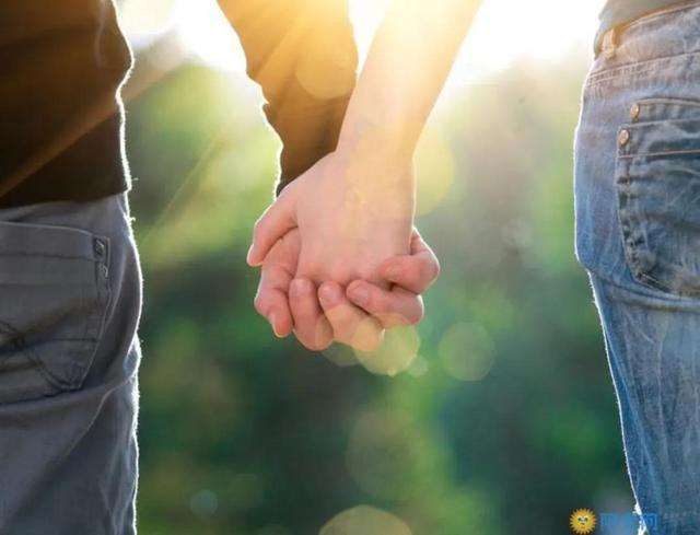 老公陪伴我的不多我出轨了 老公很爱我,可是我出轨了