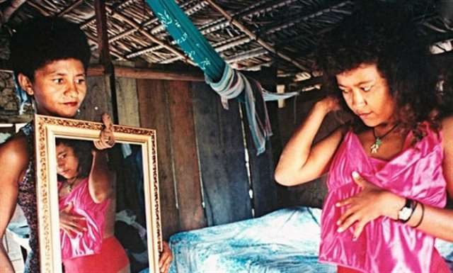  按摩师按到我高潮忍不住做了 口述他吻我下面出水