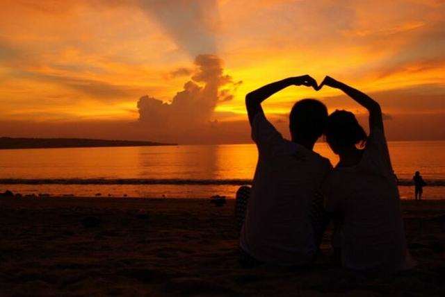  当着朋友的面做 日进去