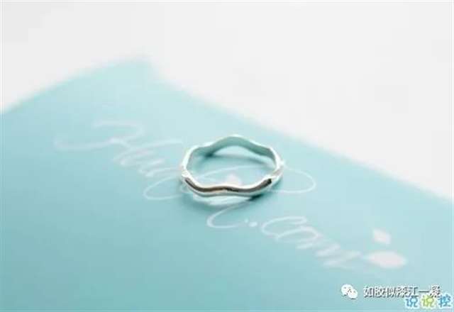 与爱情有关的朋友圈说说带图片 余生有你我好欢喜