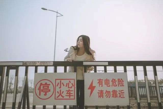 特别担心一个人的句子,拿去发心情吧!