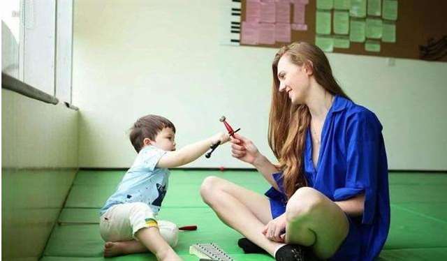 和自己孩子发生了那种事 丈夫和儿子同时