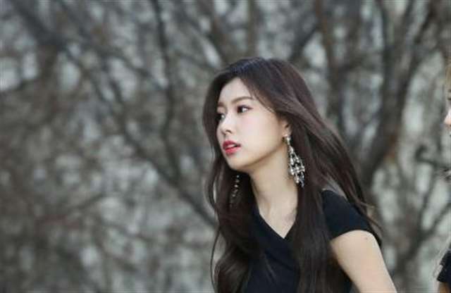 离婚后和爸爸有关系了 我爸每次都对我提要求